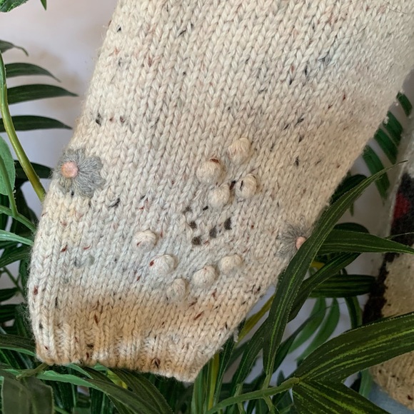 v i n t a g e :: Long Plaid Floral Embroidered Granny Knit Sweater - Picture 7 of 11